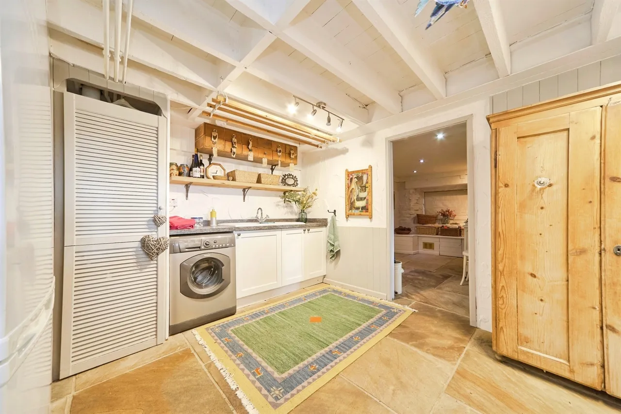 Laycock Lane, Laycock, BD22, photo 6