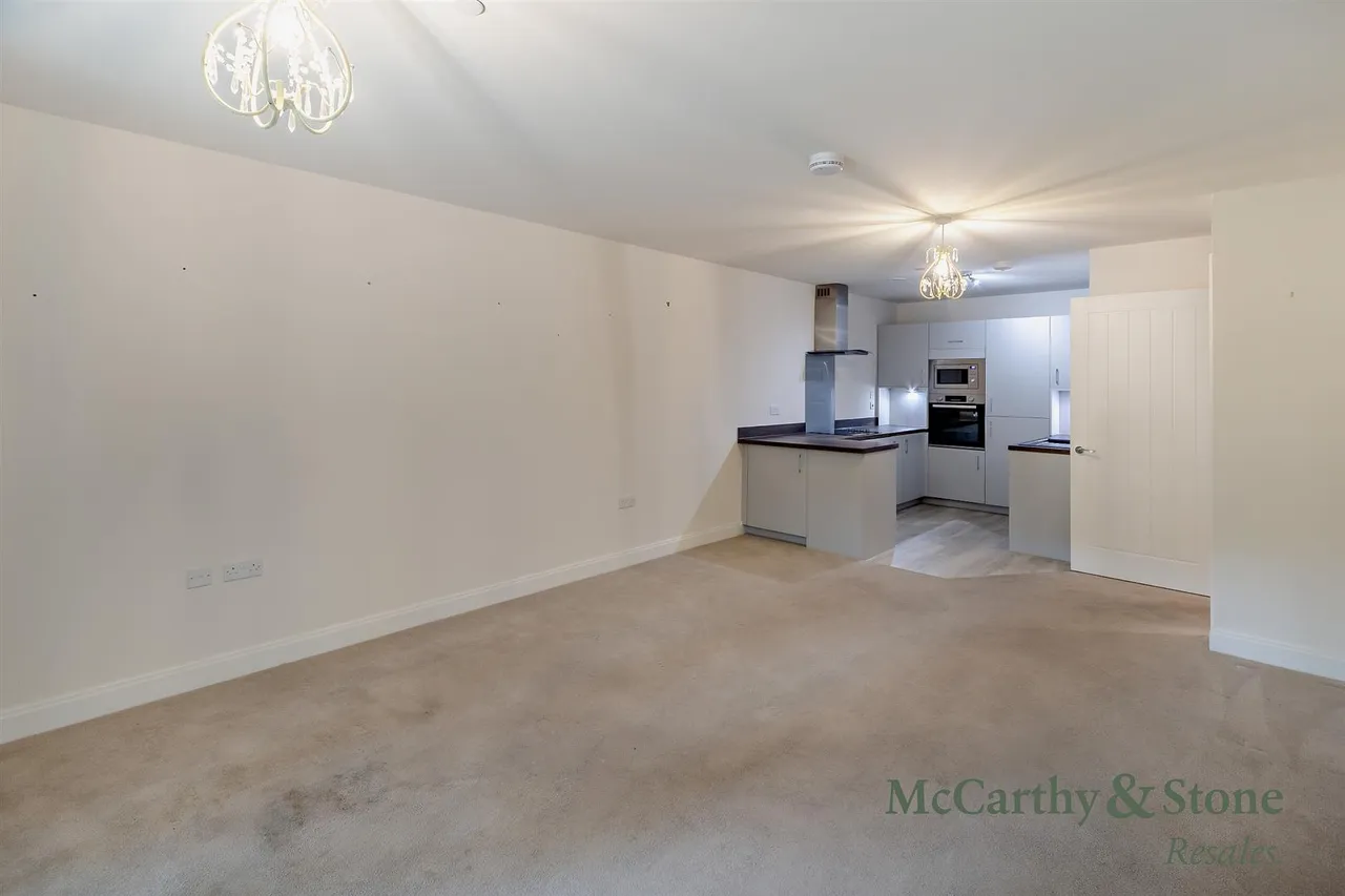 Trotwood Close, Broadstairs, CT10, photo 11