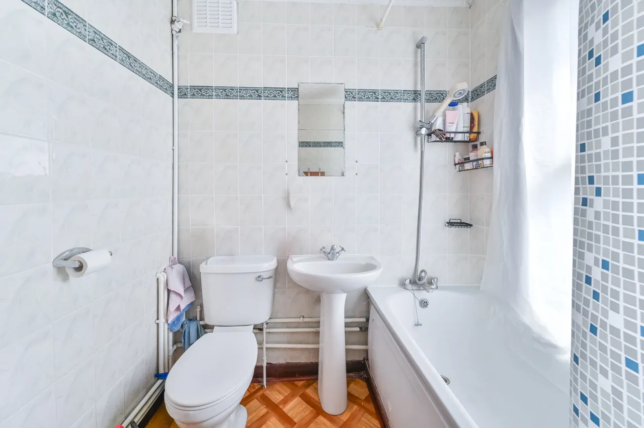 11b Philip Walk, London, photo 12