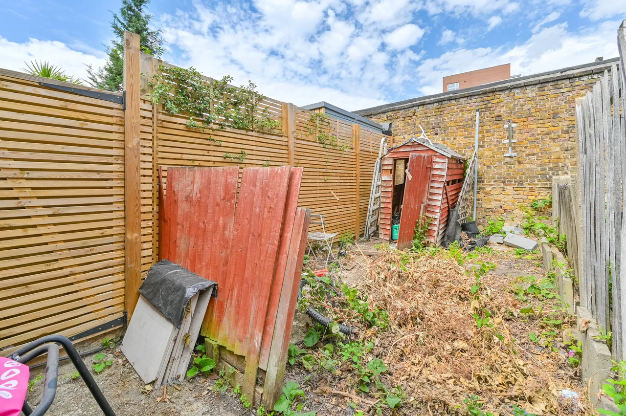 11b Philip Walk, London, photo 10