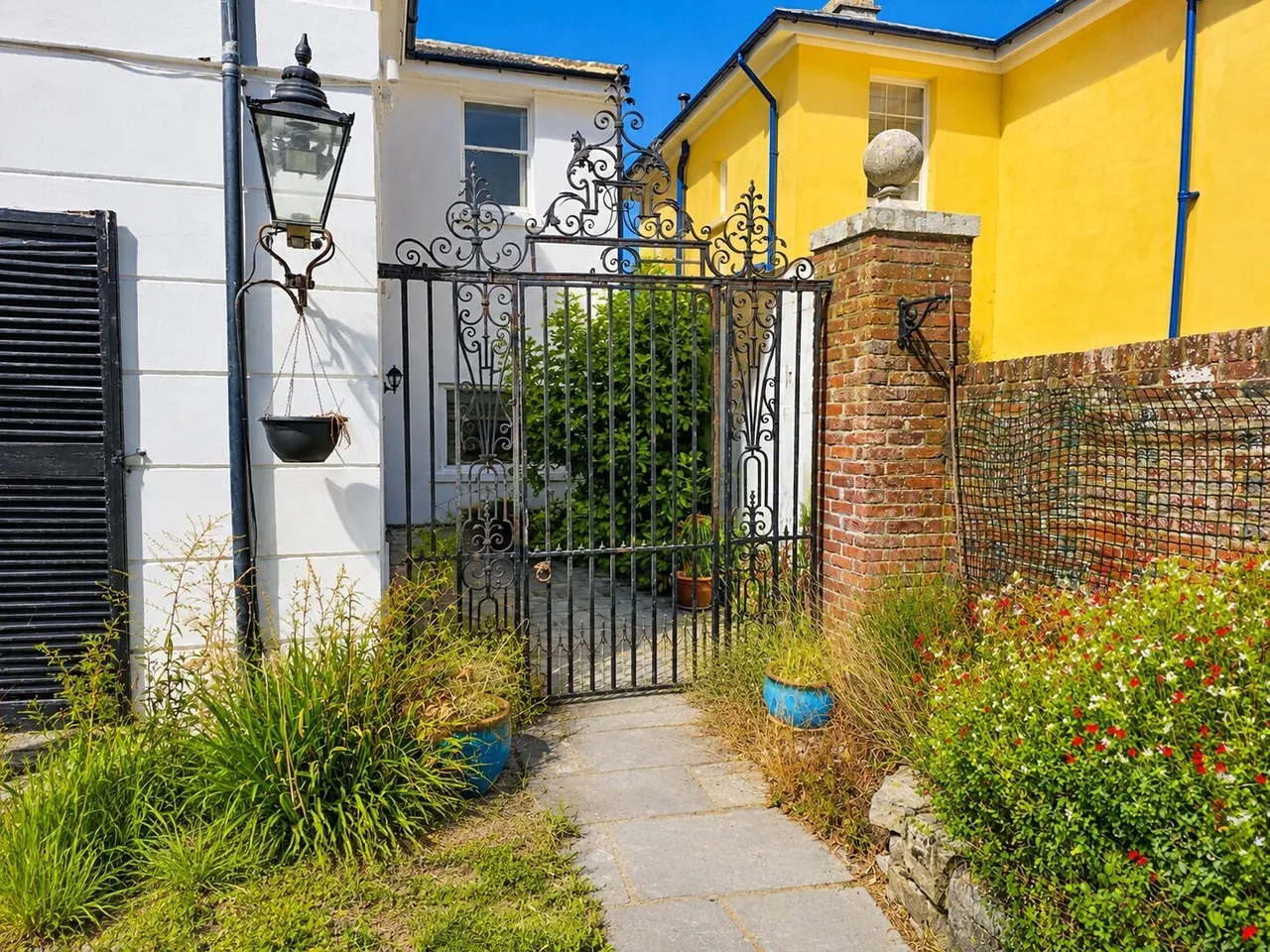 Bury Road, Gosport, photo 5