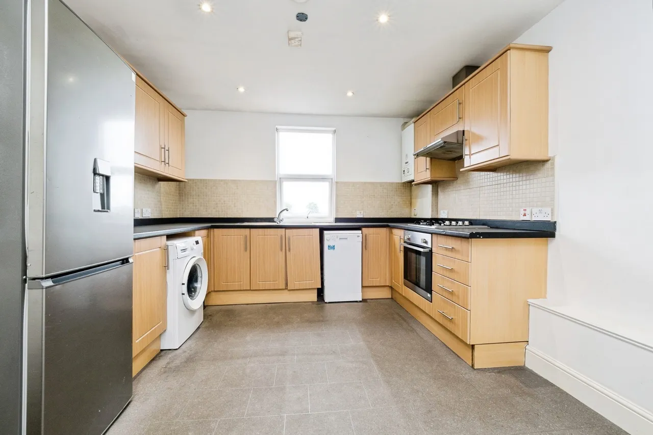 George Lane, London, E18, photo 6