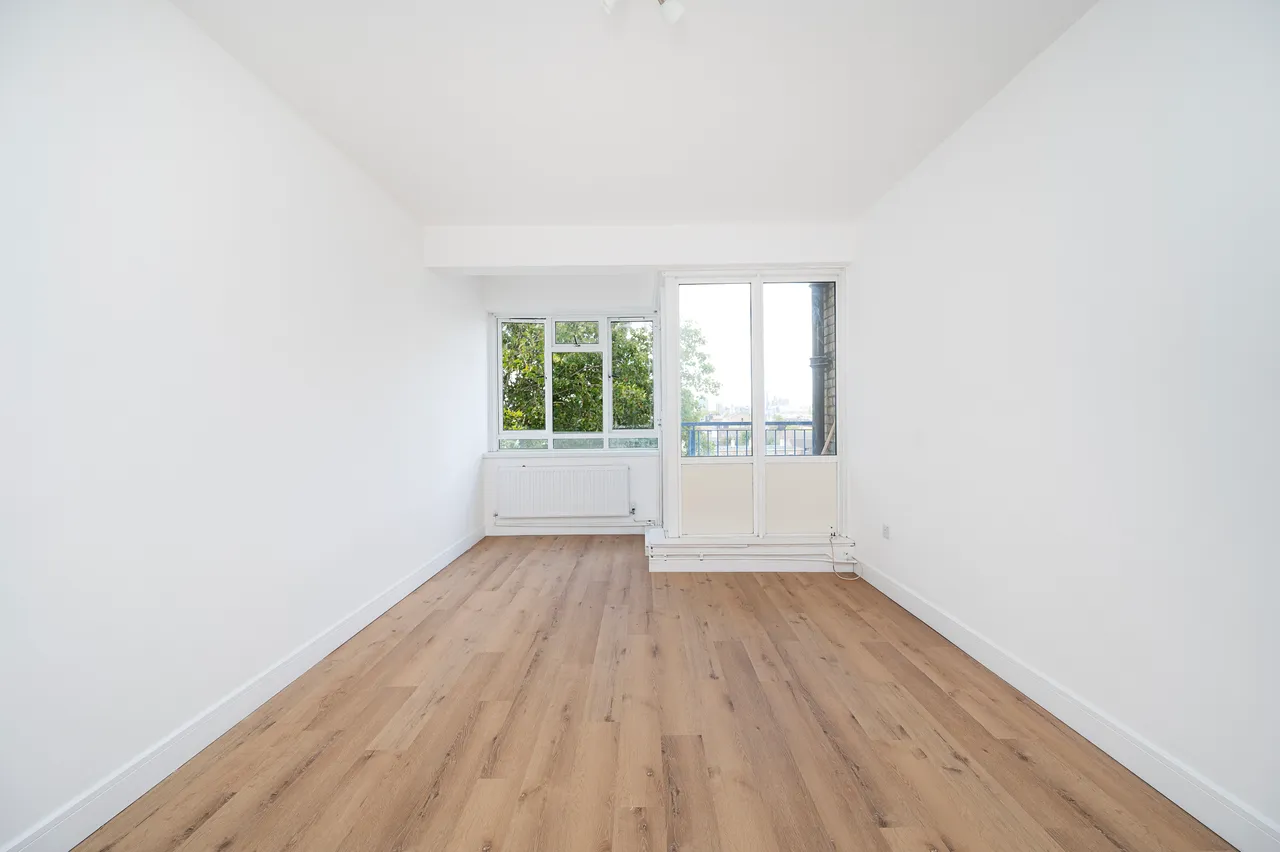 2 bed flat for sale — 22 Bantry House, Ernest Street, London