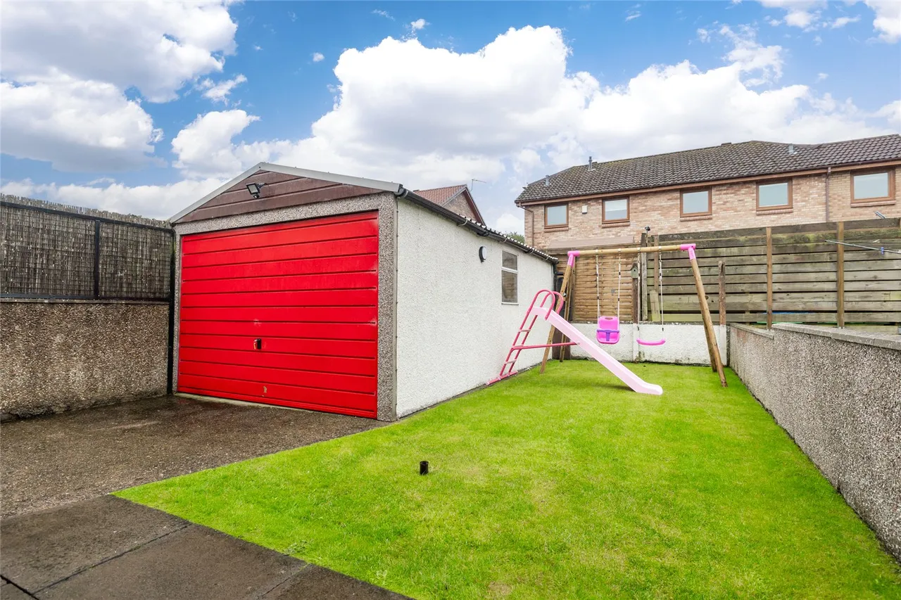 Ashwood Crescent, Bridge of Don, AB22, photo 11