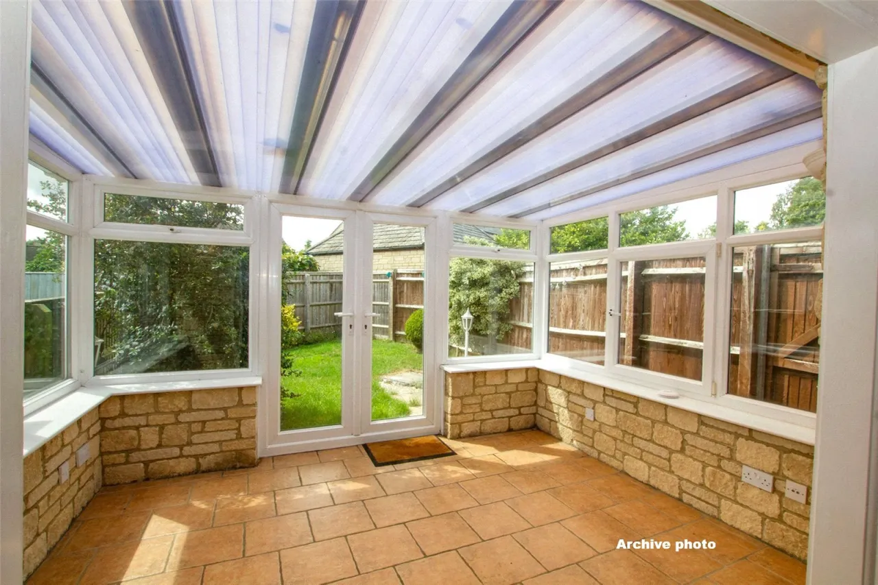 Barrington Close, Witney, OX28, photo 4