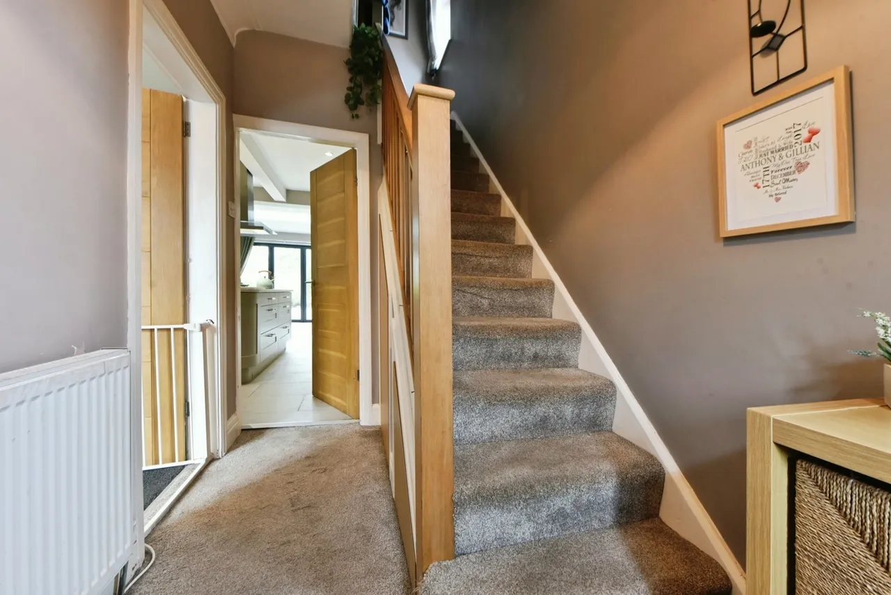 Beechwood Avenue, Romiley, Stockport, Greater Manchester, SK6, photo 17