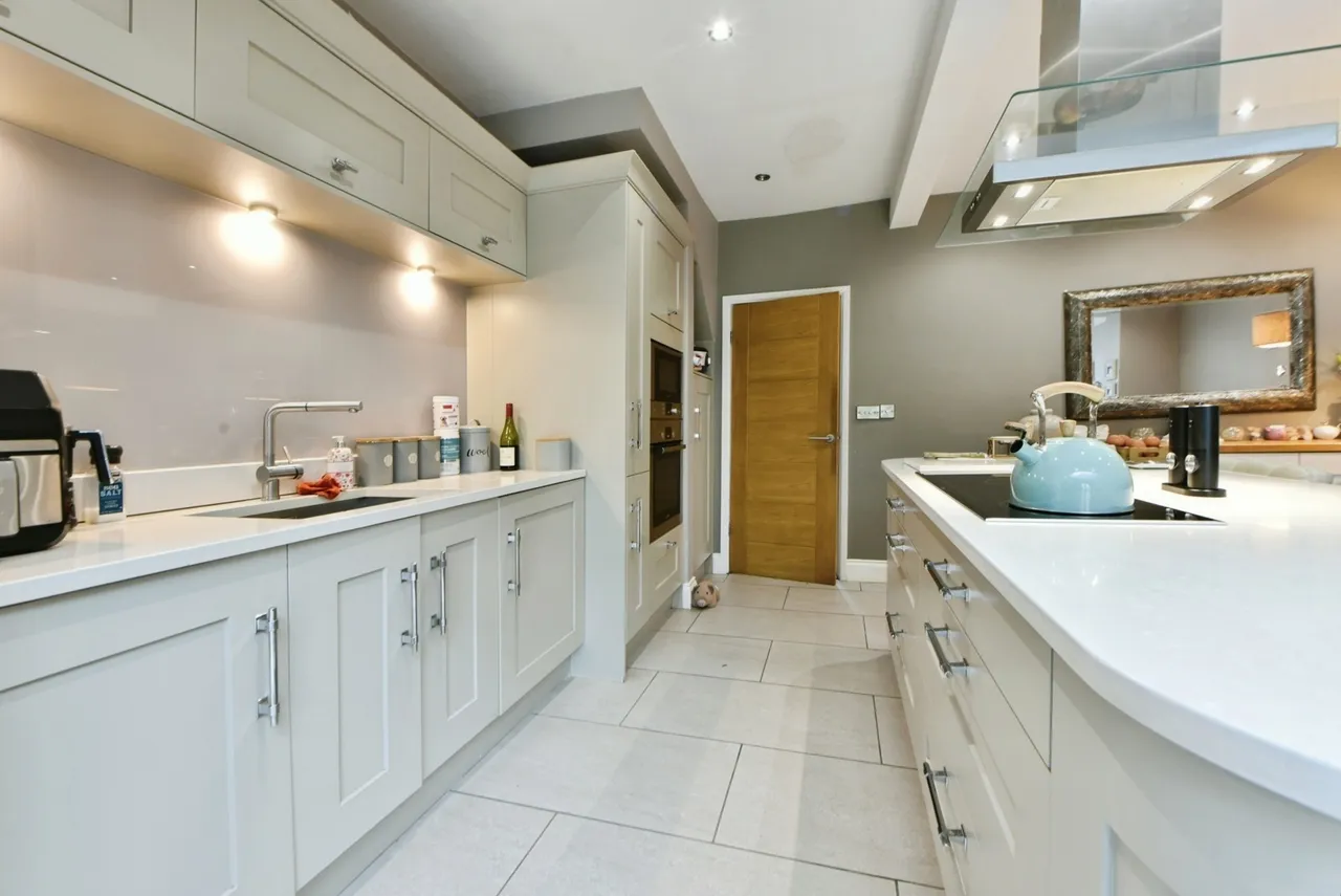 Beechwood Avenue, Romiley, Stockport, Greater Manchester, SK6, photo 6