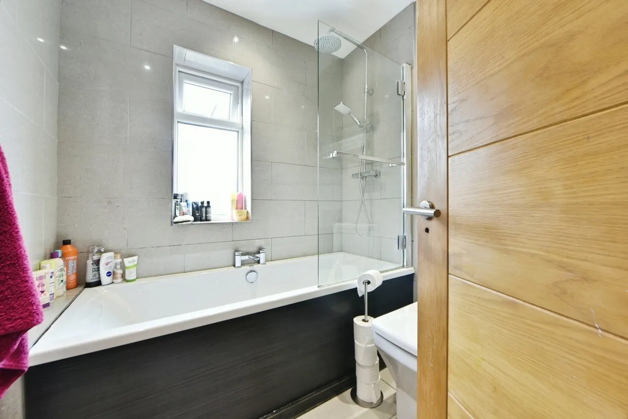 Beechwood Avenue, Romiley, Stockport, Greater Manchester, SK6, photo 18