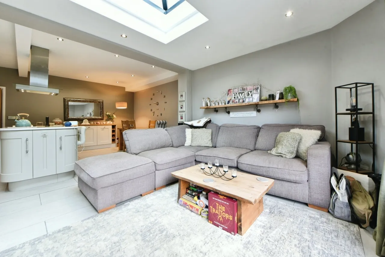 Beechwood Avenue, Romiley, Stockport, Greater Manchester, SK6, photo 7