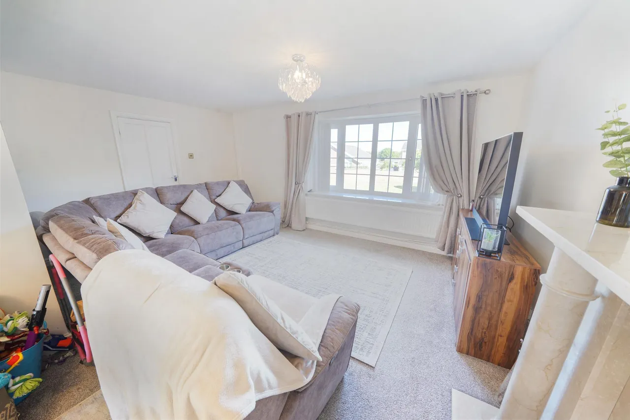 Clos Tirffordd, Swansea, SA4, photo 6
