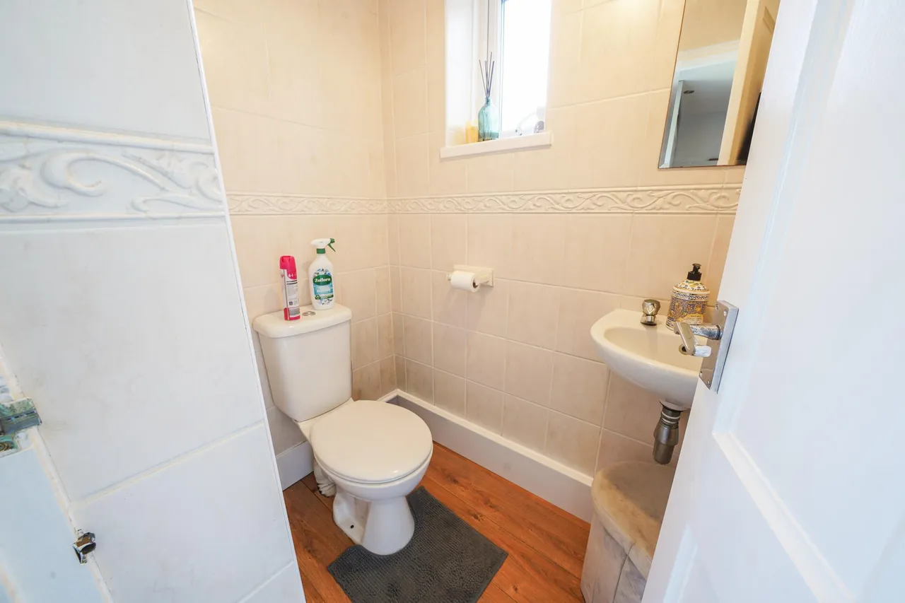Clos Tirffordd, Swansea, SA4, photo 15