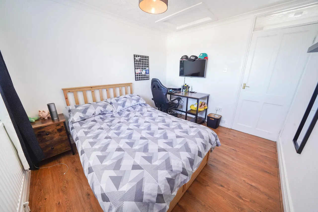 Clos Tirffordd, Swansea, SA4, photo 23