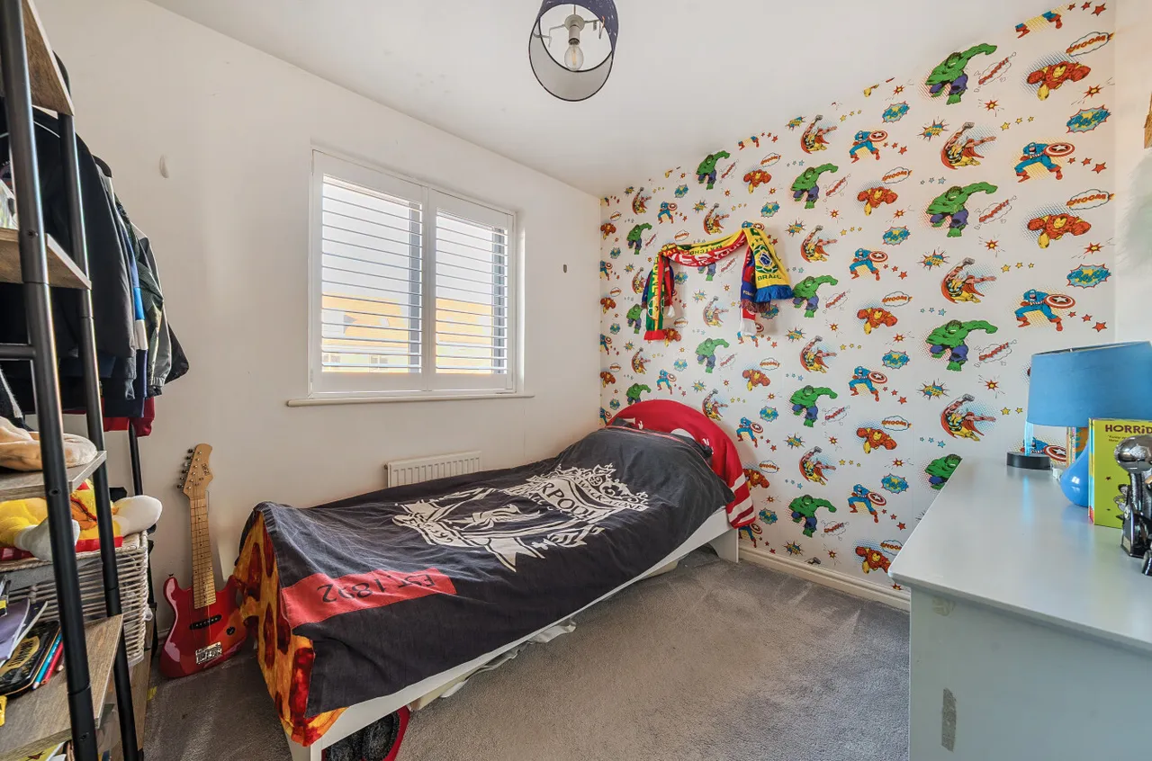 Bailey Drive, Ebbsfleet Valley, DA10, photo 16