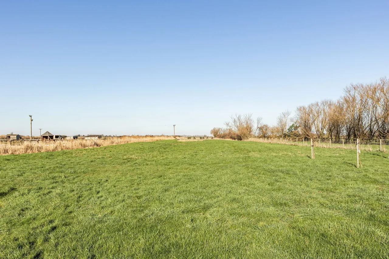 Lifestyle Appeal in Barroway Drove, photo 26