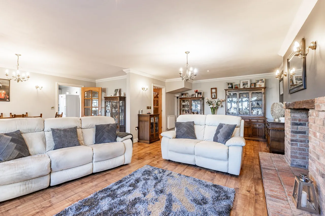 Lifestyle Appeal in Barroway Drove, photo 5