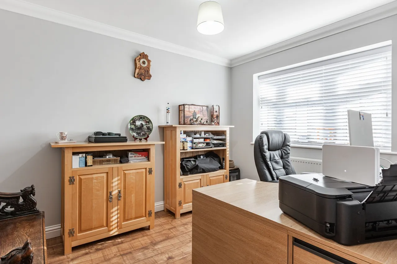 Lifestyle Appeal in Barroway Drove, photo 16