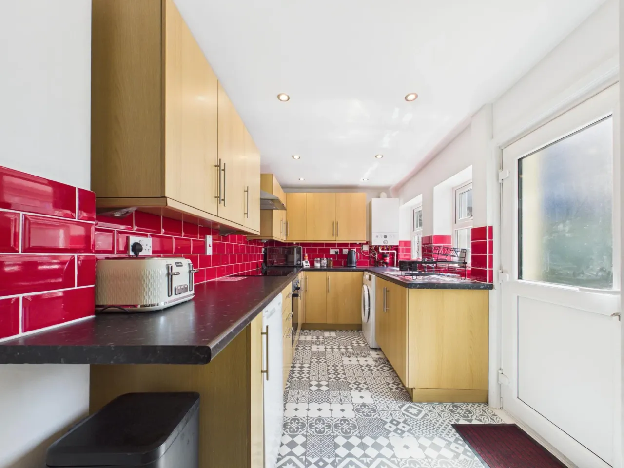 Edinburgh Road, Lowestoft, photo 8