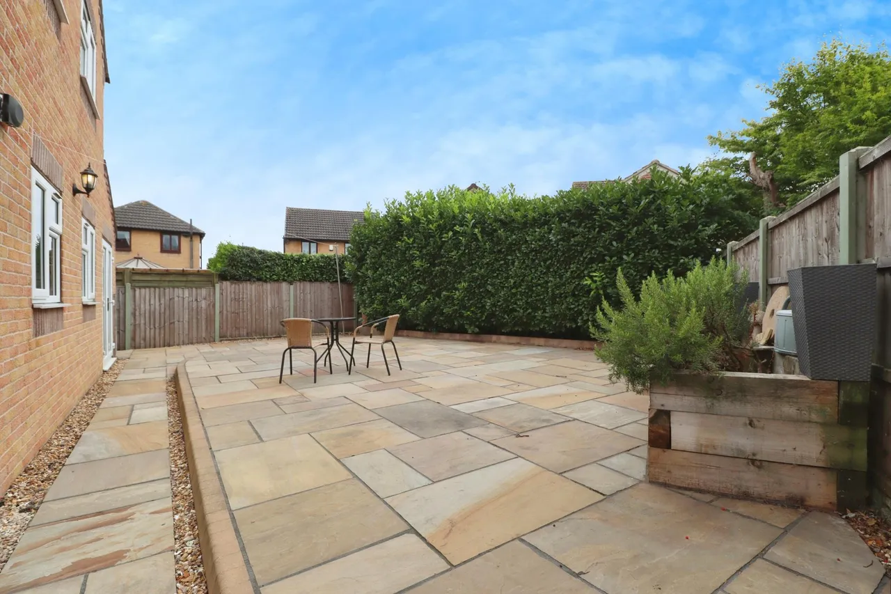 St. Marys Drive, Dunsville, DN7, photo 14