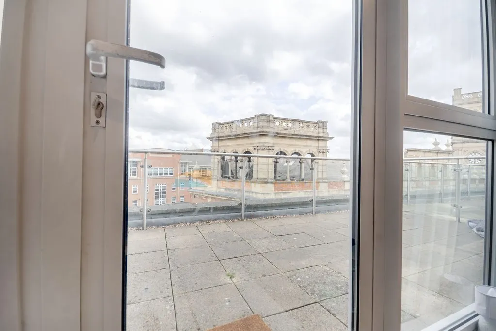 North West, 41 Talbot Street, Nottingham, photo 9