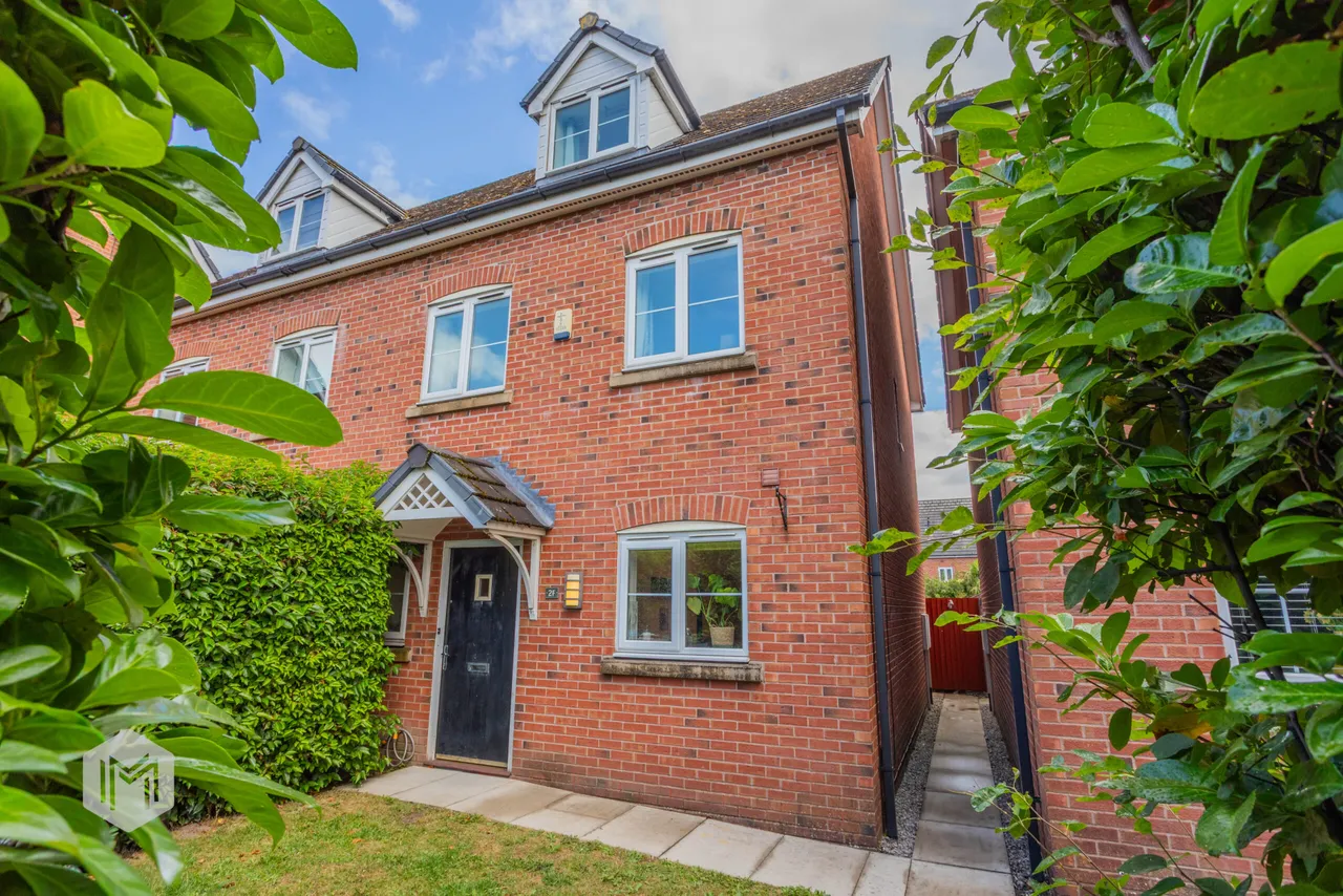 4 bed house for sale — 2f Golborne Road, Lowton, Warrington, WA3 2EB