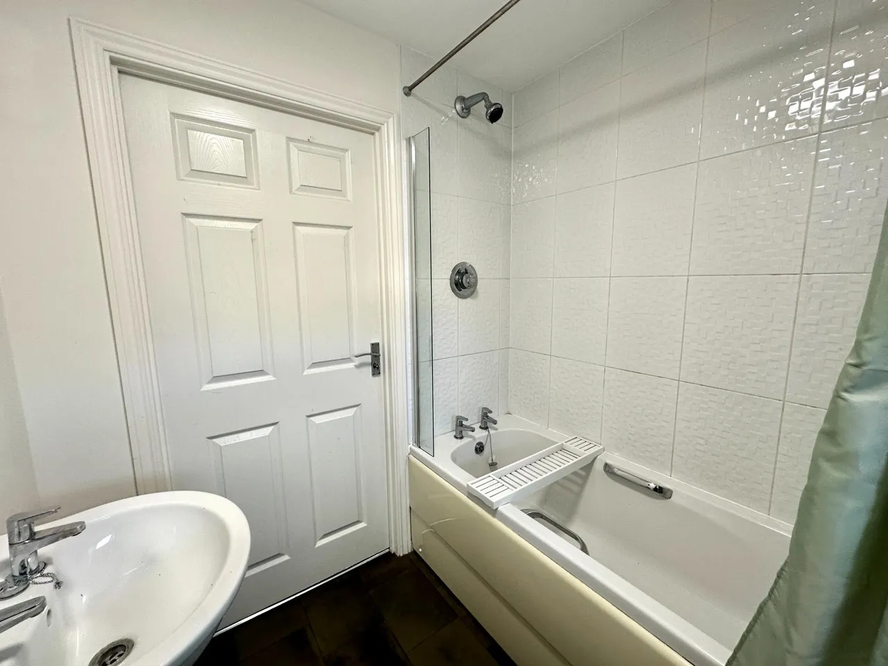 Holyhead Road, Wednesbury, Wednesbury, WS10, photo 5