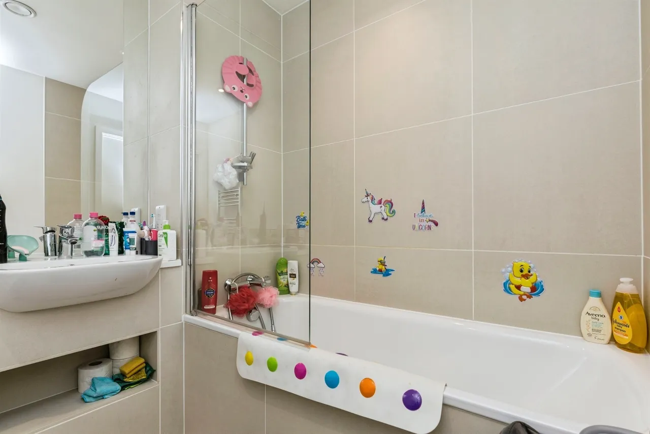 The Boulevard, Crawley, RH10, photo 7