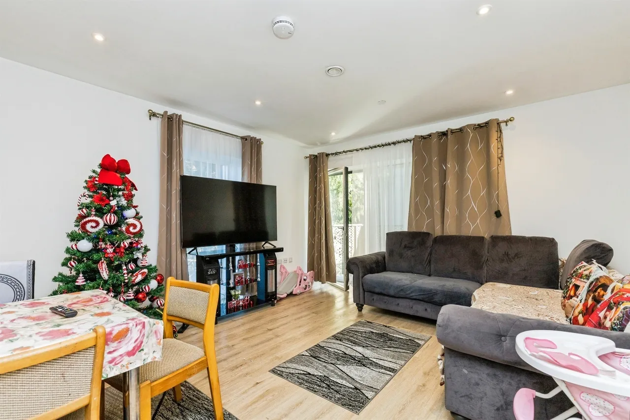The Boulevard, Crawley, RH10, photo 3