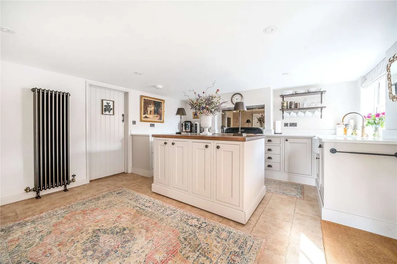 Benton Street, Hadleigh, Ipswich, Suffolk, IP7 5AT, photo 2