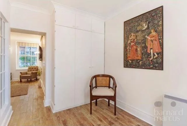 Sheridan Buildings, Martlett Court, WC2B, photo 5