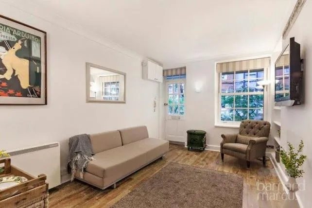 Sheridan Buildings, Martlett Court, WC2B, photo 2