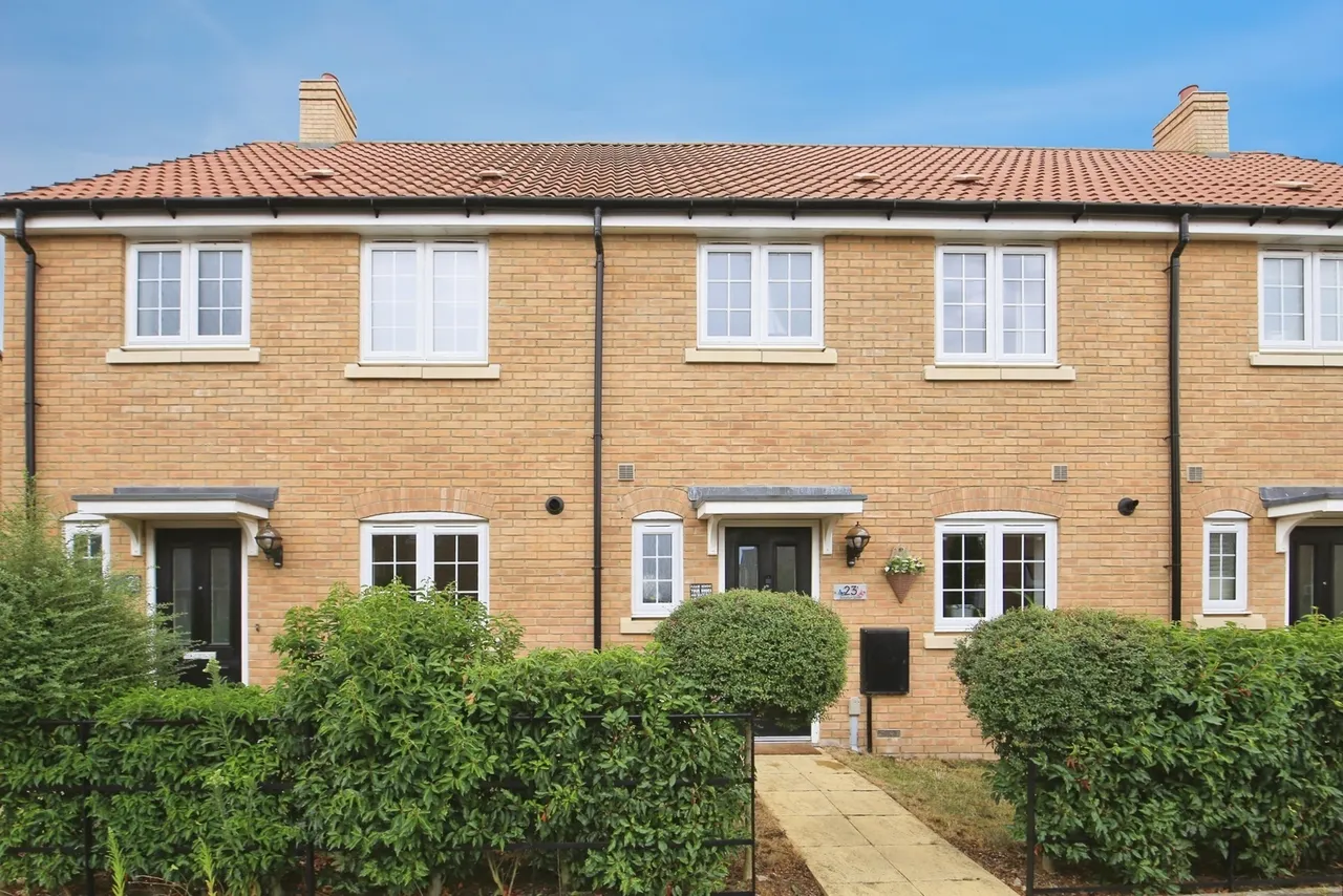 3 bed house for sale — Brewton Drive, Deeping St. James, Peterborough, Lincolnshire, PE6