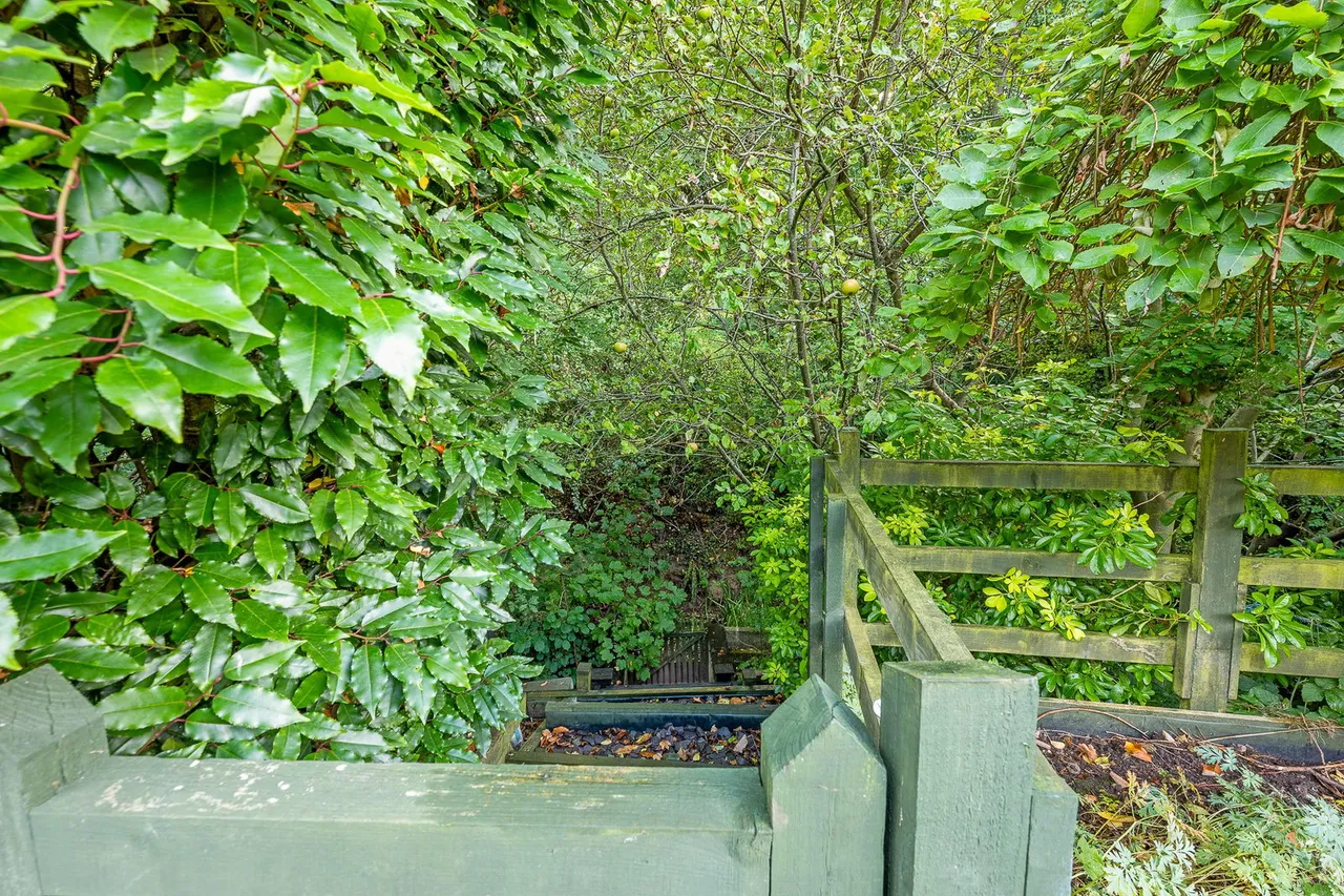 Handford Court, Southwell, NG25, photo 35