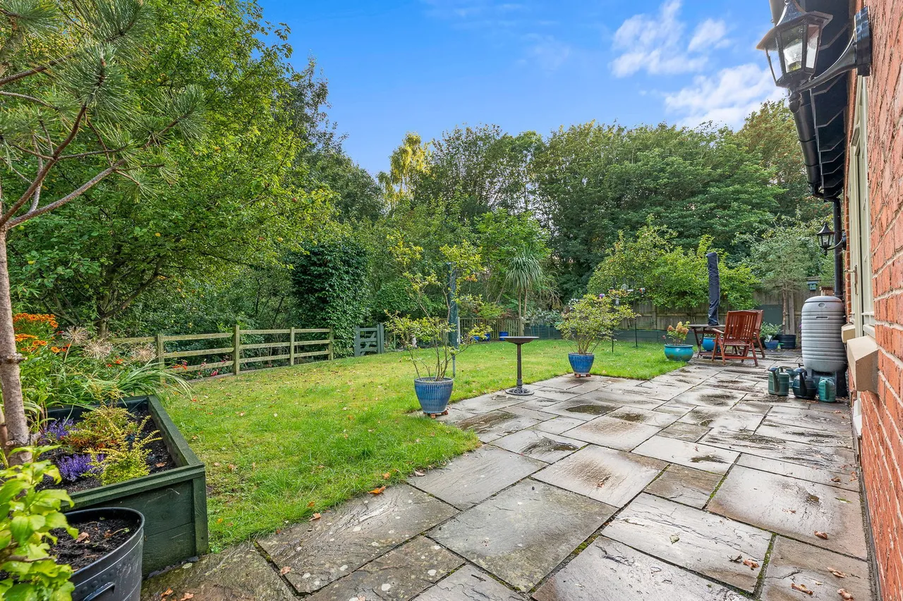 Handford Court, Southwell, NG25, photo 30