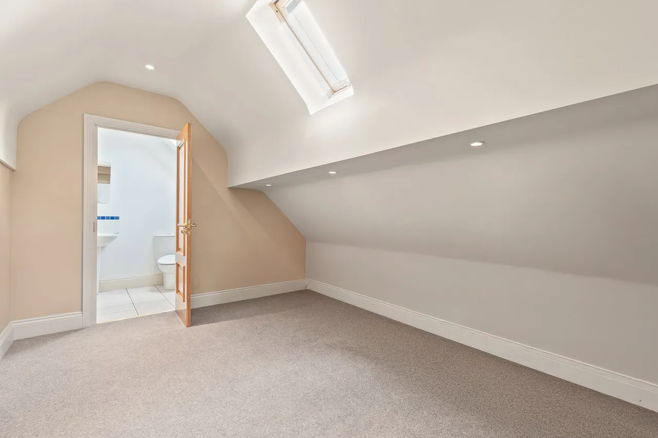 Handford Court, Southwell, NG25, photo 27