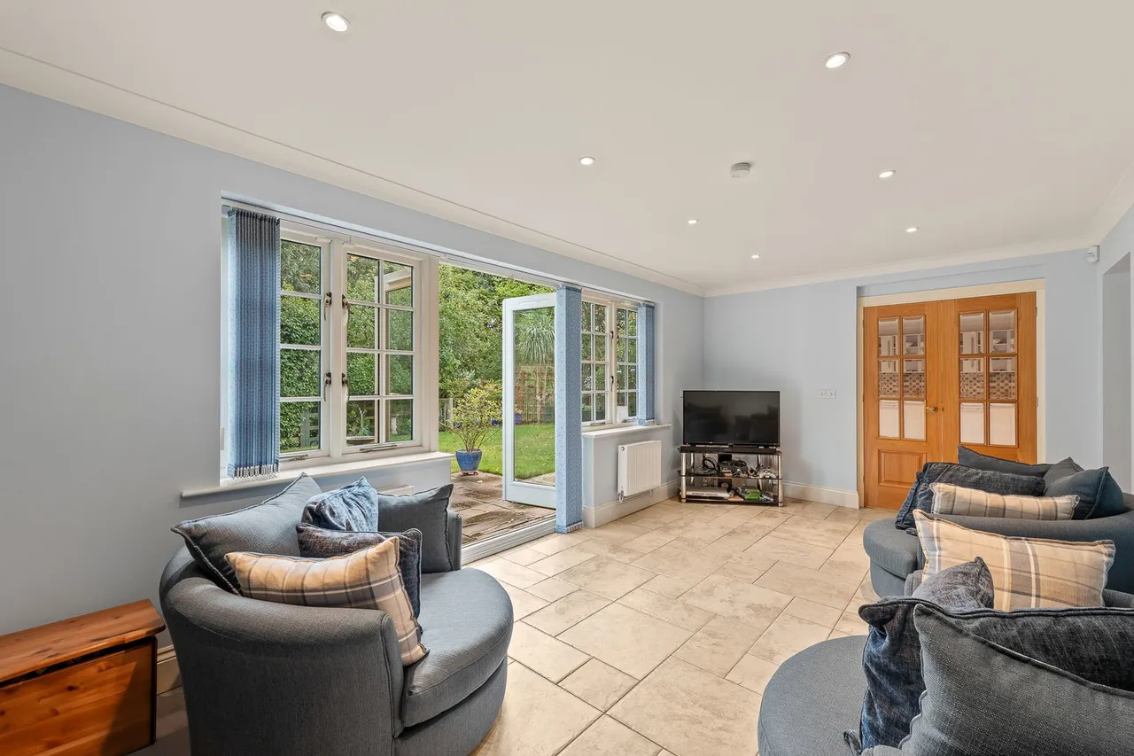 Handford Court, Southwell, NG25, photo 11