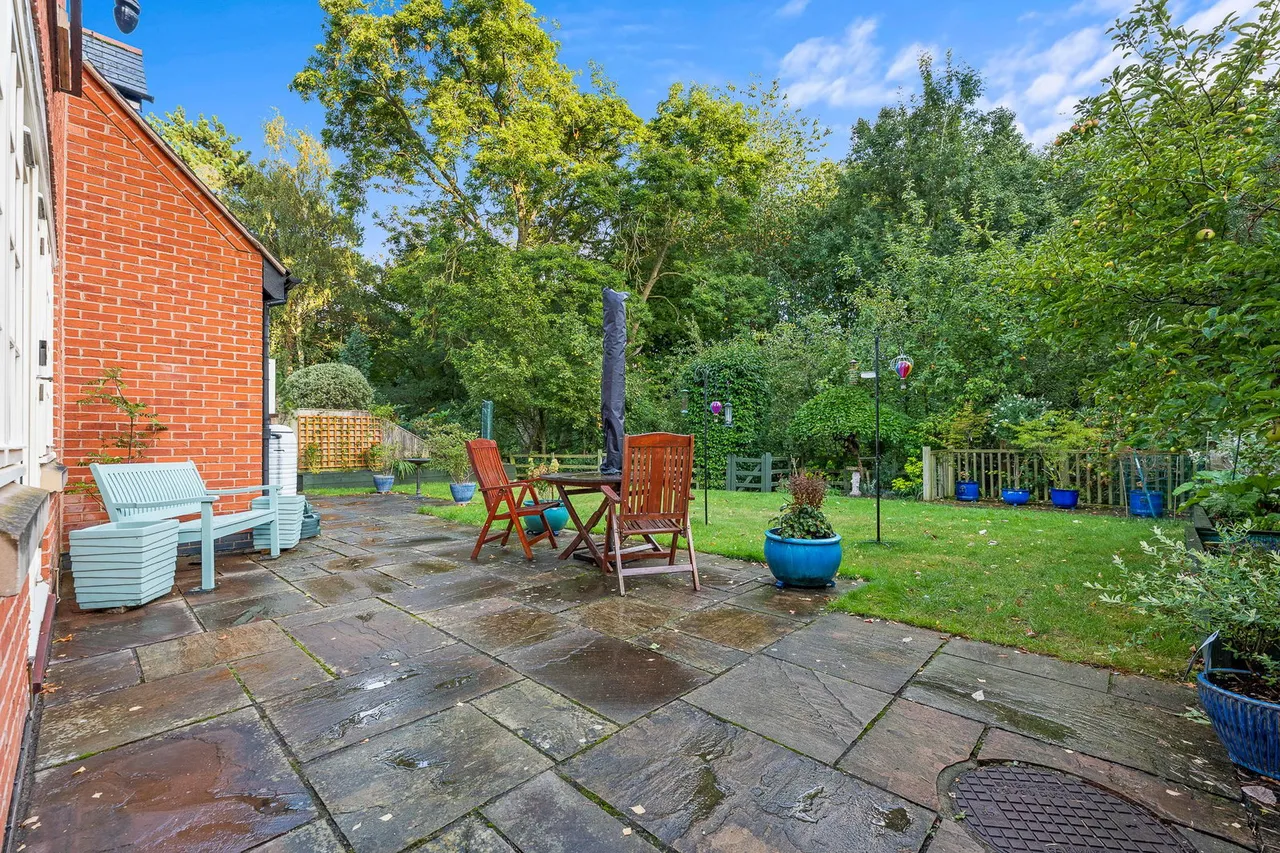 Handford Court, Southwell, NG25, photo 31