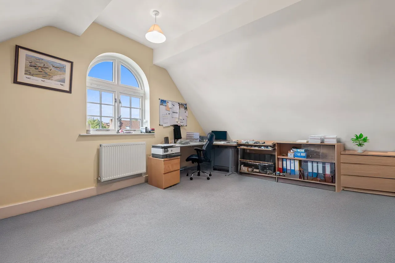 Handford Court, Southwell, NG25, photo 14