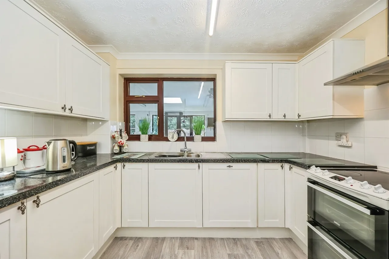 Poplar Avenue, Nottingham, NG5, photo 5
