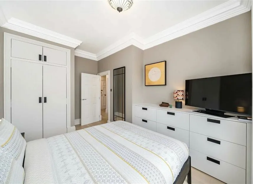 St. Georges Square, Pimlico, SW1V, photo 7