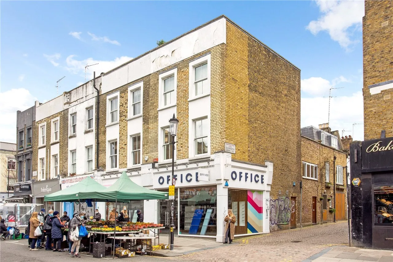 2 bed flat to rent — Dunworth Mews, London, W11