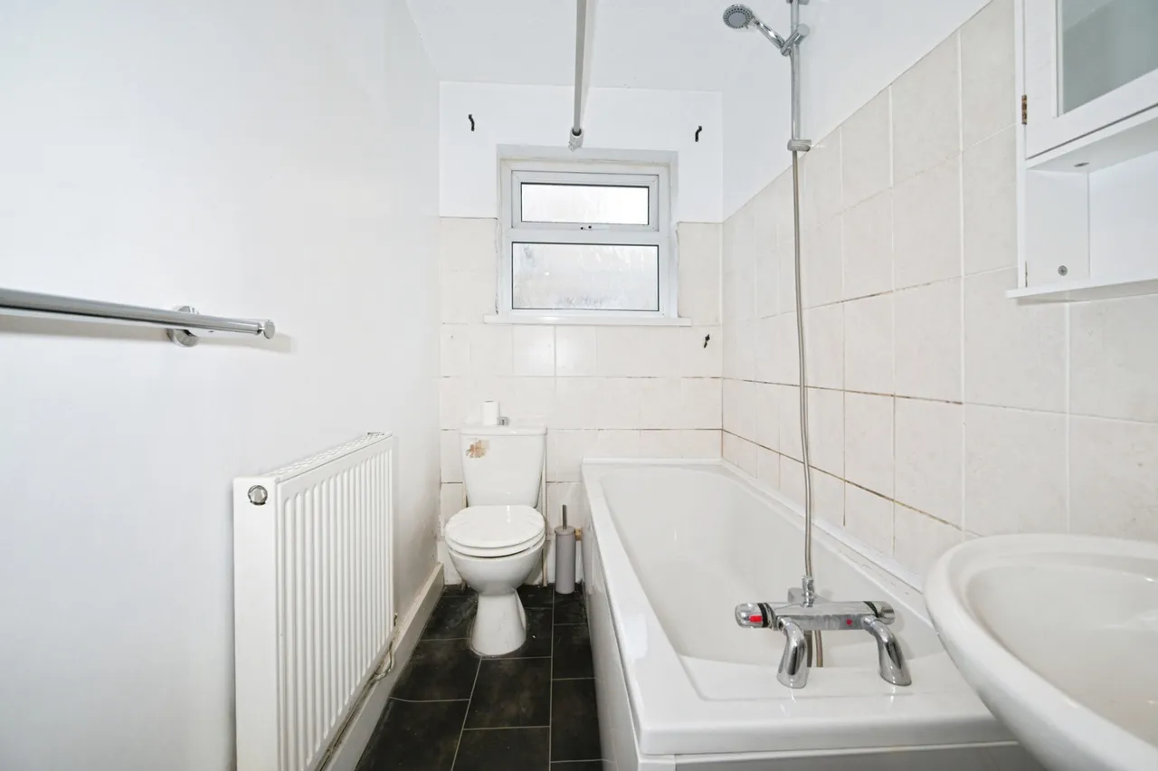Marshfield Street, NEWPORT, Gwent, NP19, photo 8