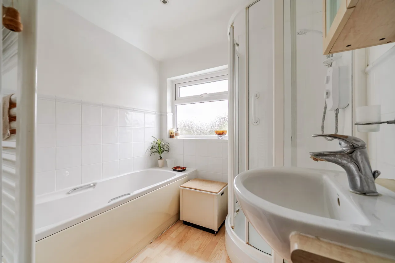Orchard Lane, East Molesey, KT8, photo 11