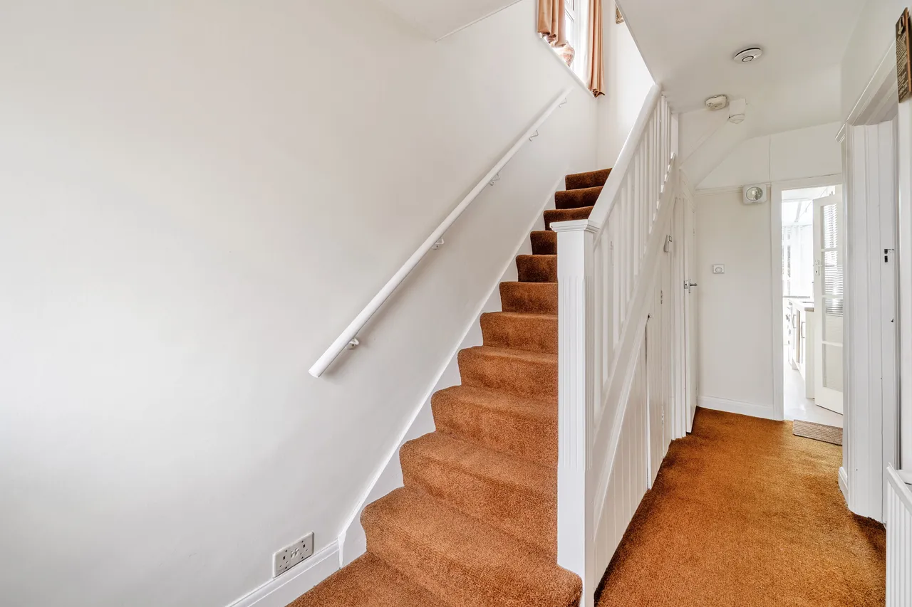 Orchard Lane, East Molesey, KT8, photo 7
