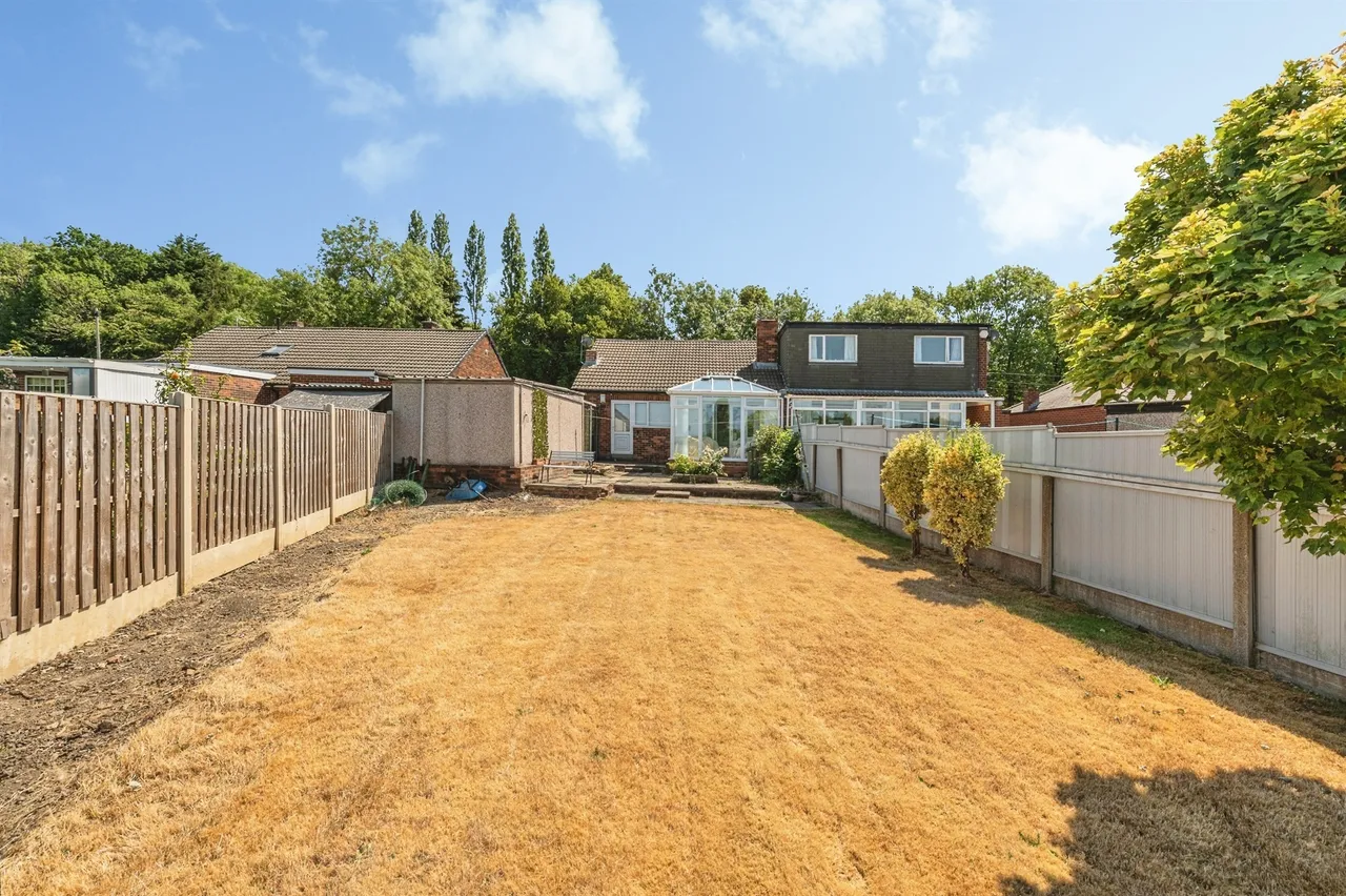Staincliffe Road, Dewsbury, photo 9