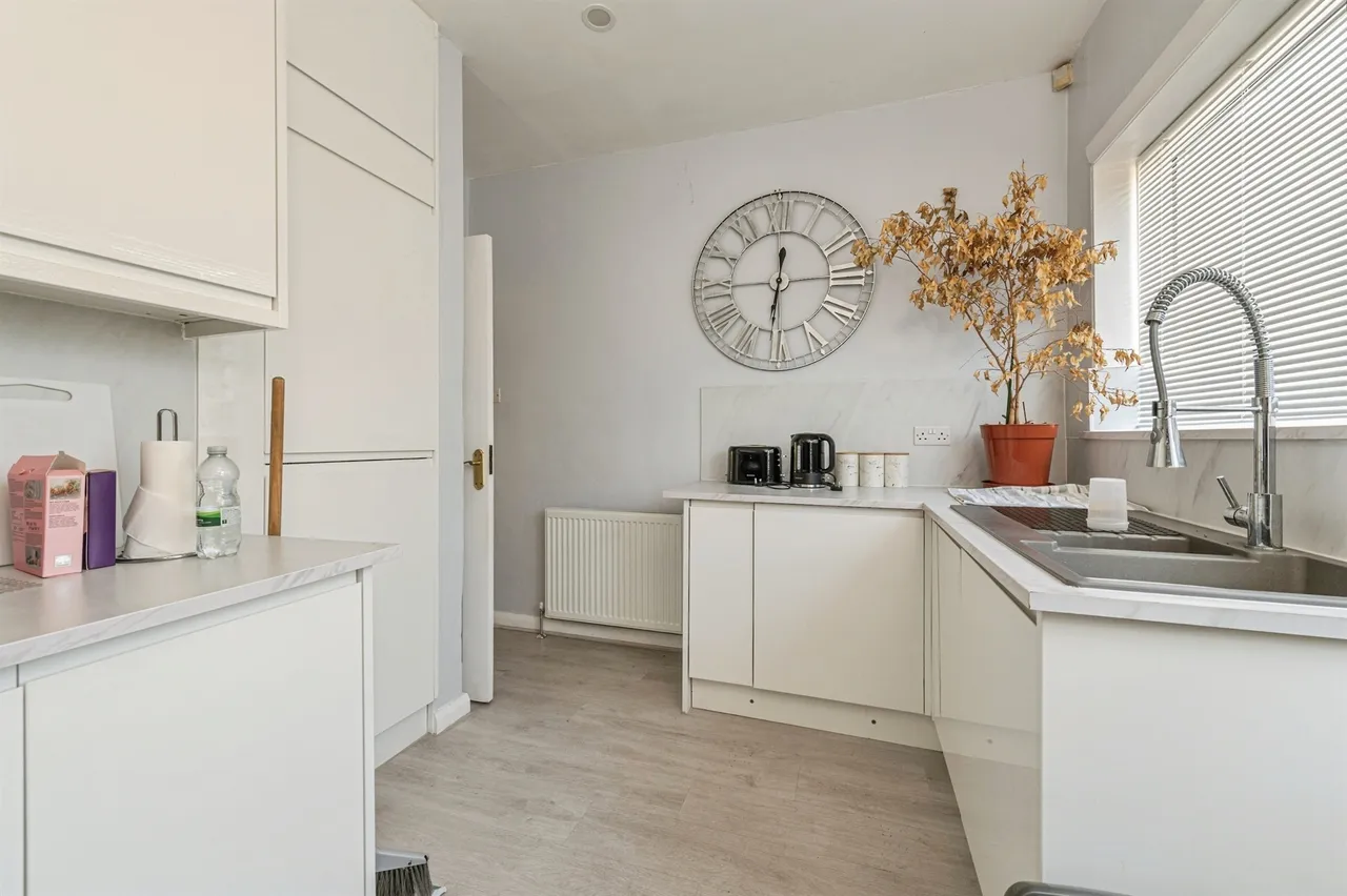 Staincliffe Road, Dewsbury, photo 3
