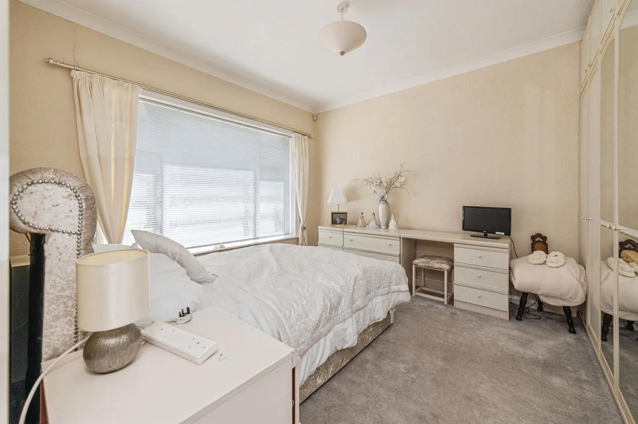 Staincliffe Road, Dewsbury, photo 6