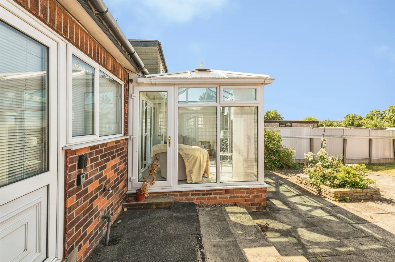Staincliffe Road, Dewsbury, photo 11
