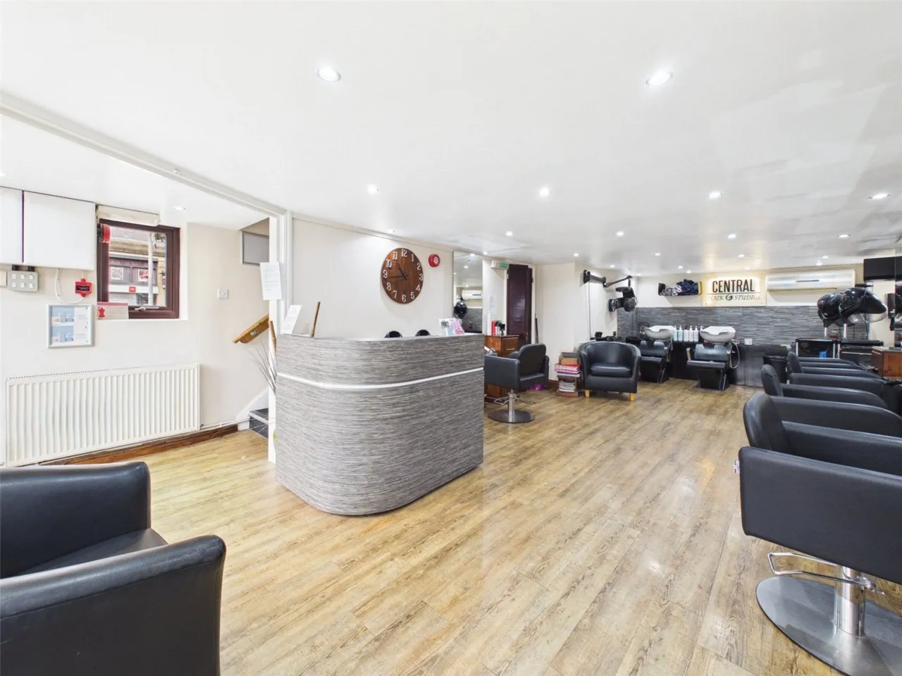 St. Mary Street, Bridgwater, TA6, photo 2