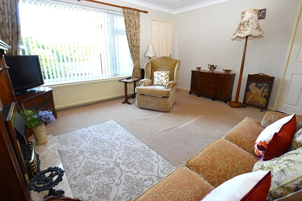 Maple Close, Market Drayton, photo 4