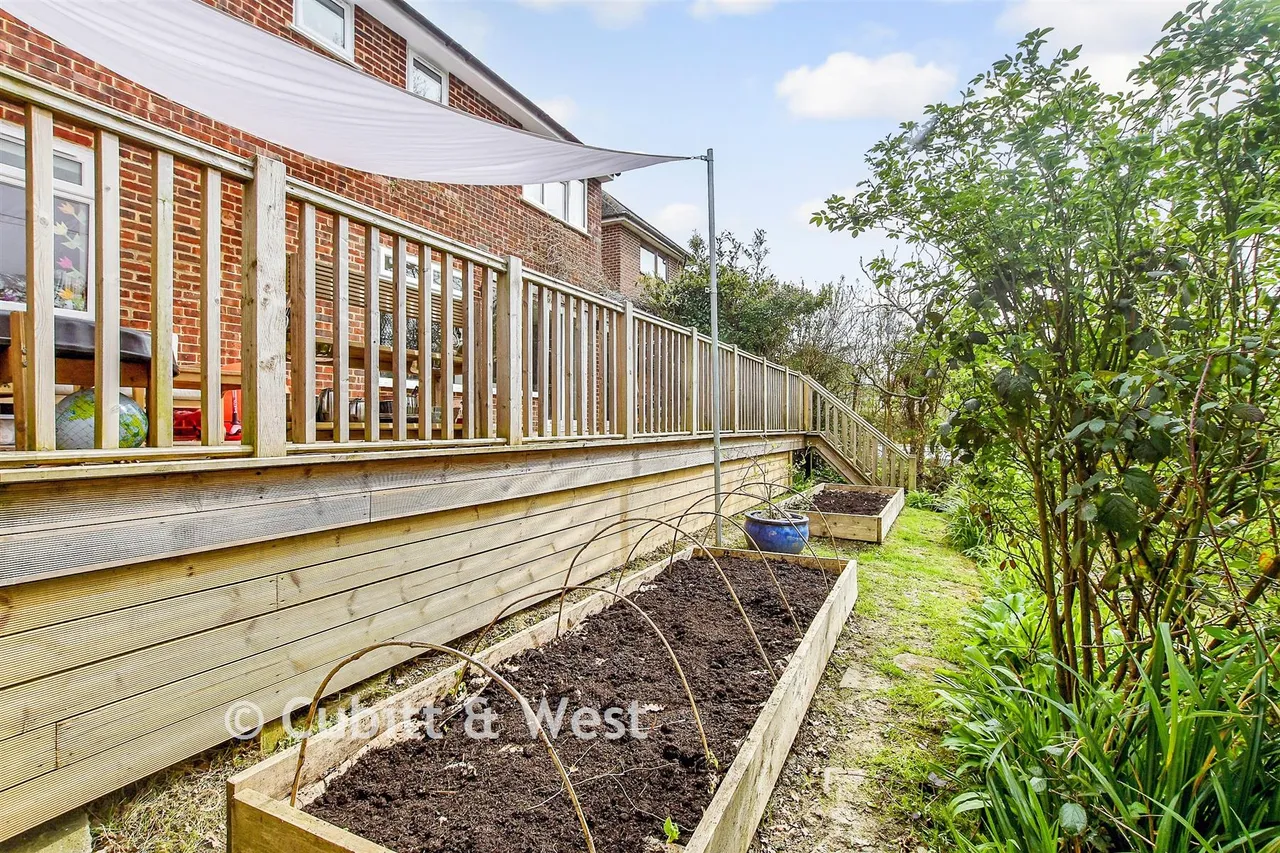 Southlands, East Grinstead, RH19, photo 16